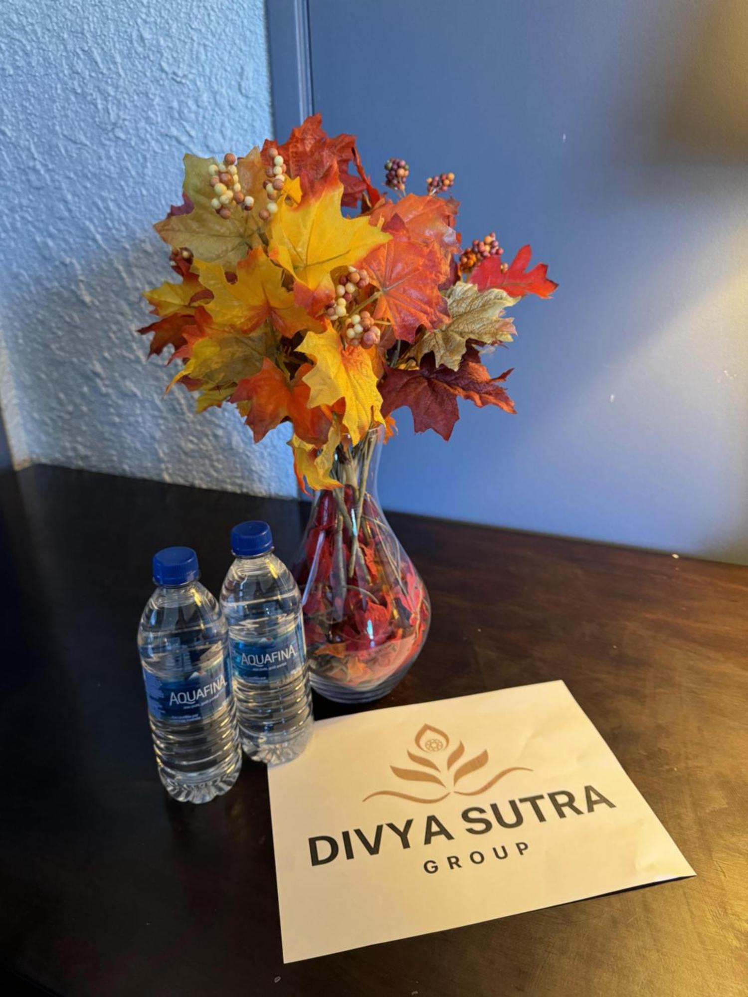Divya Sutra Plaza And Conference Centre, Vernon, Bc Ngoại thất bức ảnh